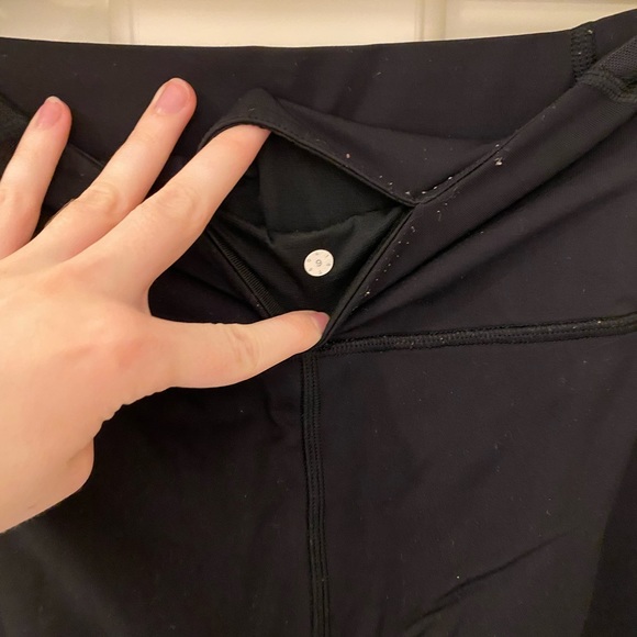 Black Lululemon Leggings with Mesh along the side, 6 - Picture 8 of 8